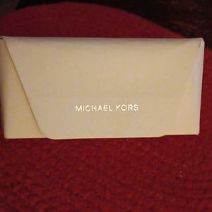 MK EYEGLASS CASE